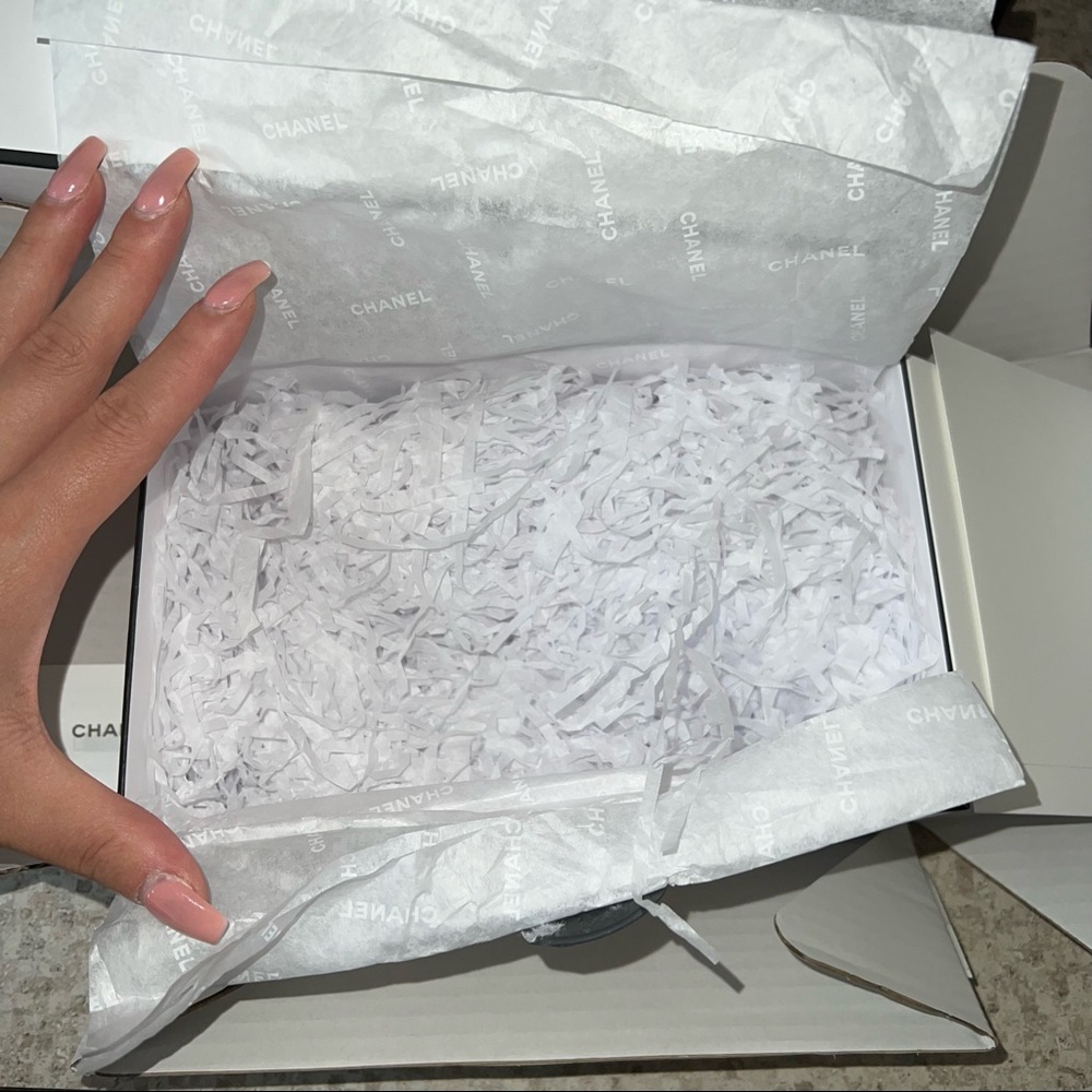 Chanel box - Picture 4 of 5